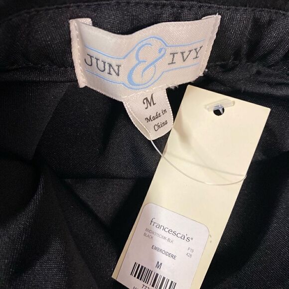 #113 JUNE & IVY Suede Embroidered Mini Skirt NWT - Picture 6 of 14